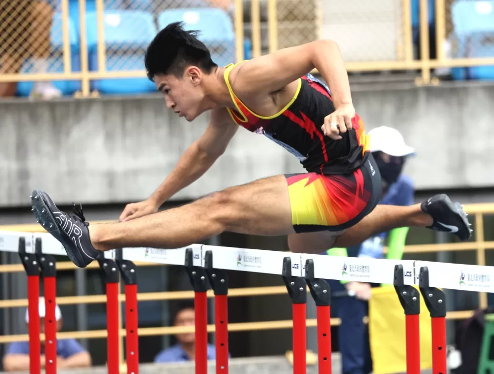 謝元愷飆13秒39破U20全國紀錄。林嘉欣/攝影。