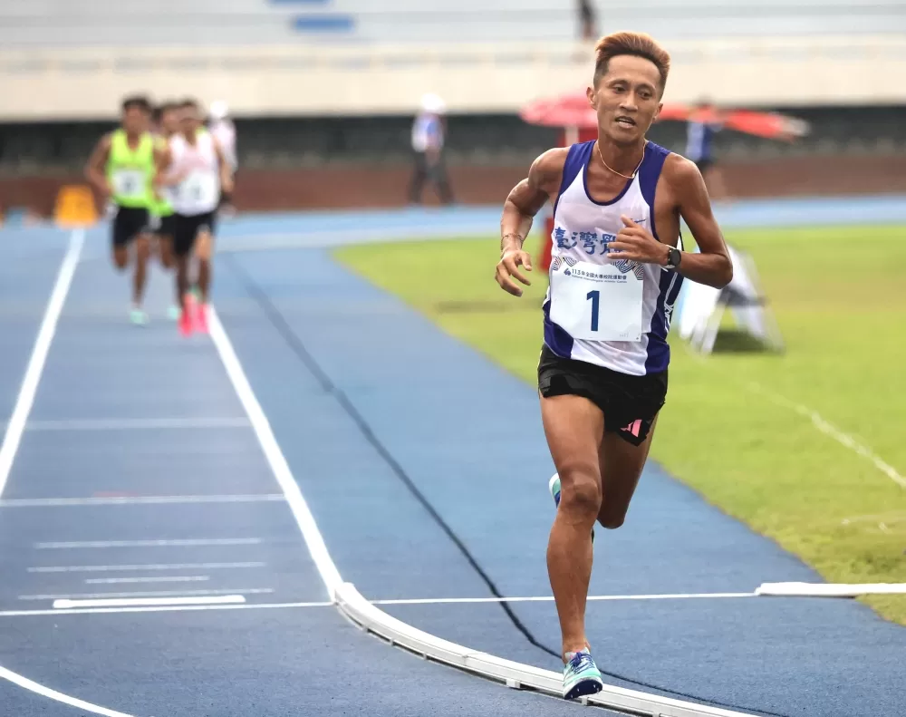 42歲蔣介文為地主留下全大運田徑第一金。林嘉欣／攝影。
