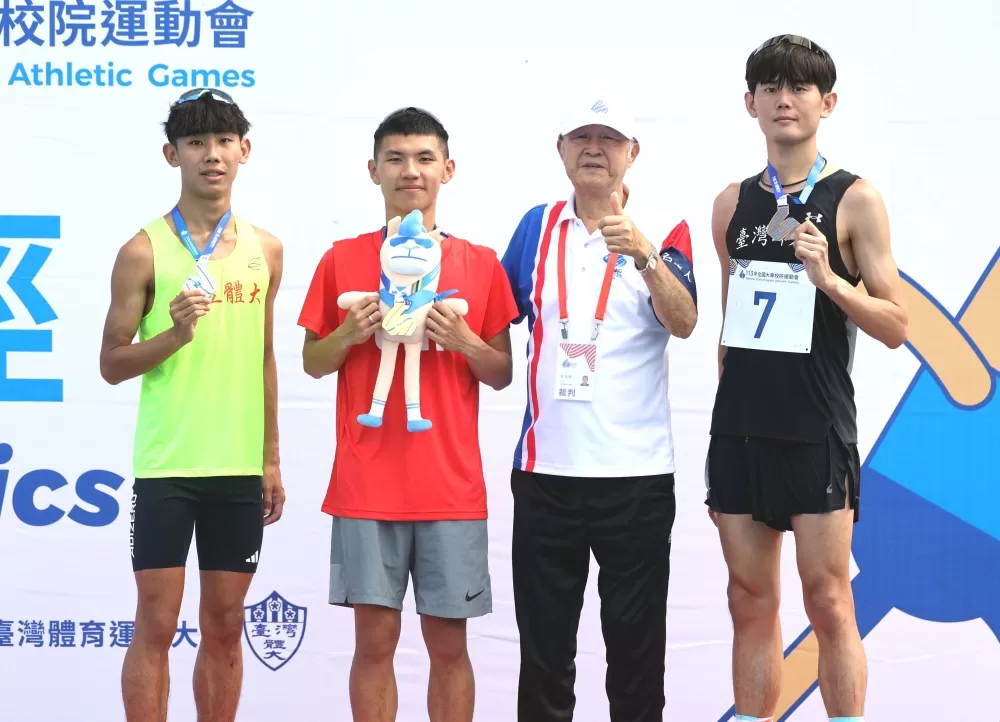 公開男5000公尺前三名。林嘉欣／攝影。