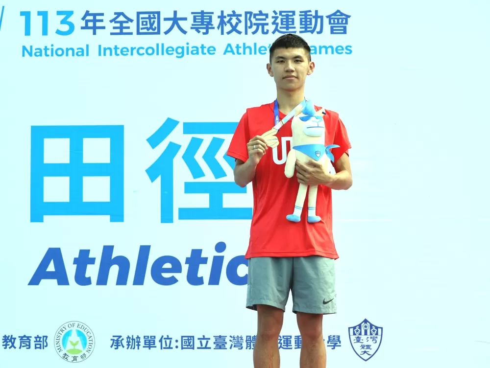 北市大新鮮人徐立紘全大運首金到手。林嘉欣／攝影。