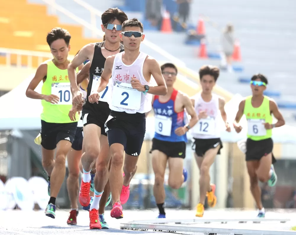 北市大新鮮人徐立紘全大運首金到手。林嘉欣／攝影。