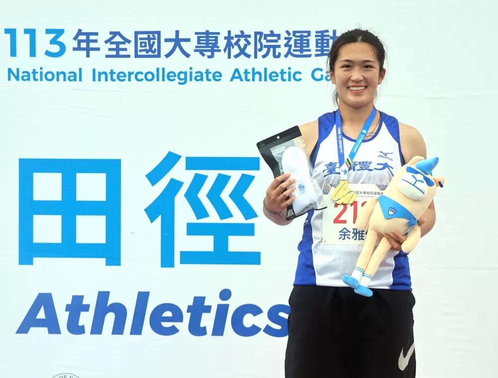 公開女子鏈球余雅倩65公尺55破大會。林嘉欣/攝影。