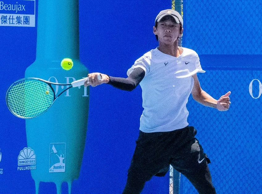 18歲男單頭號種子侯傑恩直落二前進八強。海碩整合行銷提供。