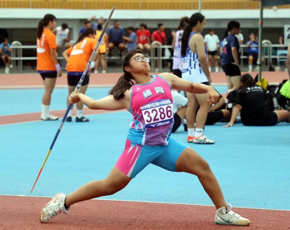 國女標槍銀牌陳禹蓁(苗栗縣通霄國中)。林嘉欣/攝影。
