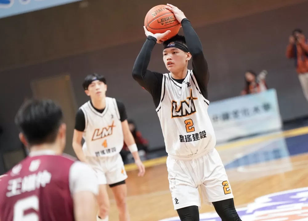 黎明學院田曜樂18分全隊最高。