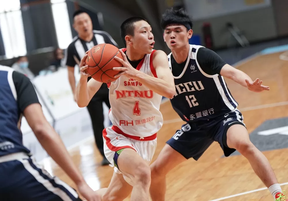 臺灣師大莊政隆傳出13助攻,另有6分4抄截。