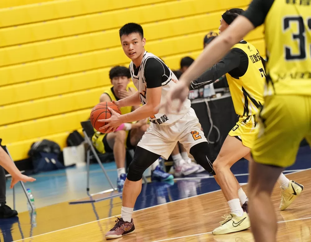黎明學院田曜樂5外線拿23分,另有4助攻。大專體總提供。下同。