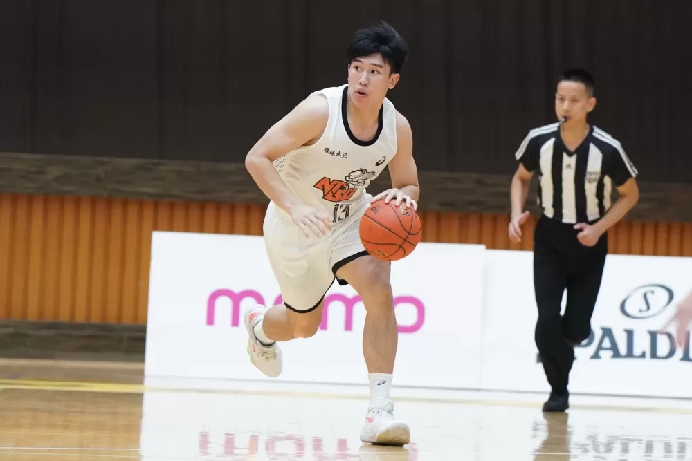 國立體大張祐瑋10分5籃板4助攻。