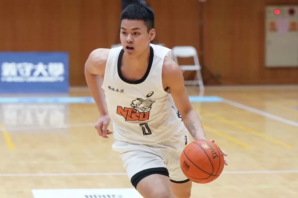 國立體大林睿軒16分3抄截。