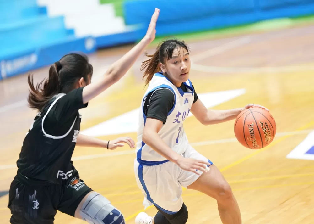 文化大學李恩芯11分。