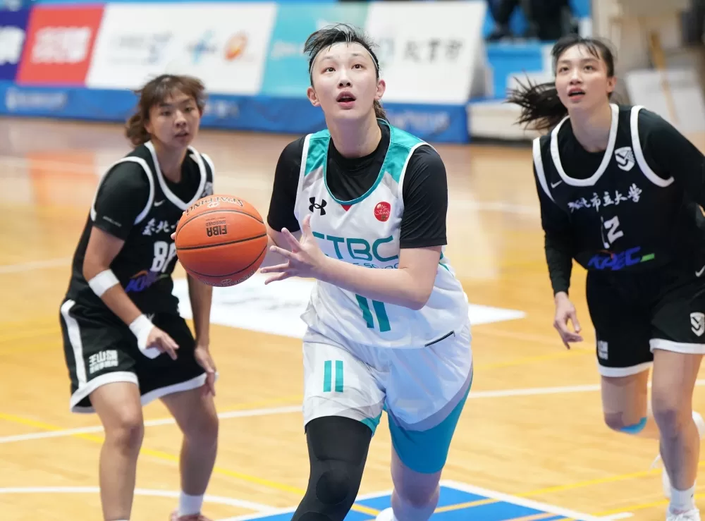 中信學院趙云楓19分11籃板。