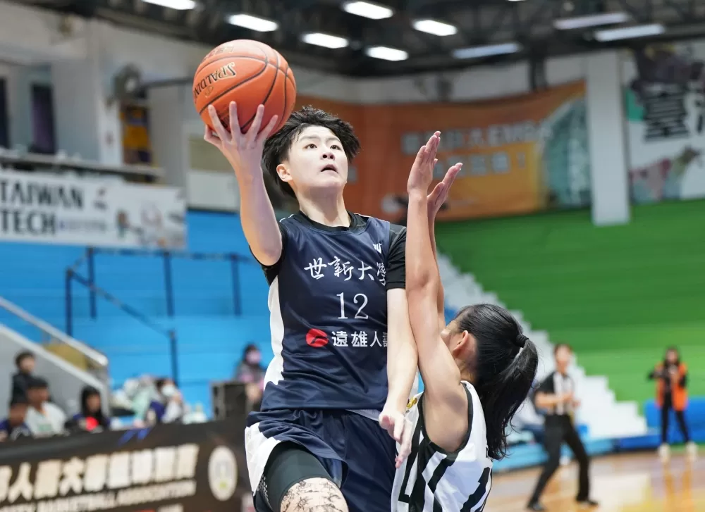 世新大學游沁樺16分7助攻,外加19籃板破UBA生涯個人新高、開季迄今7戰籃板都上雙。
