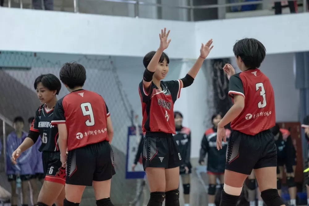 新園盼站穩步伐重返后座。