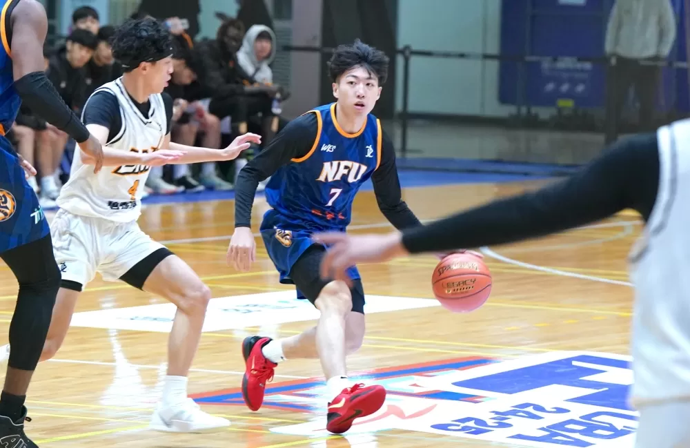 虎尾科大李祐哲11分。