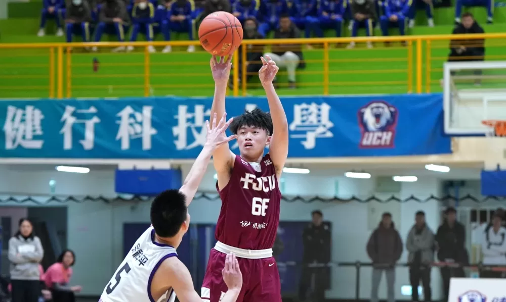 輔仁大學李譽宸12分。