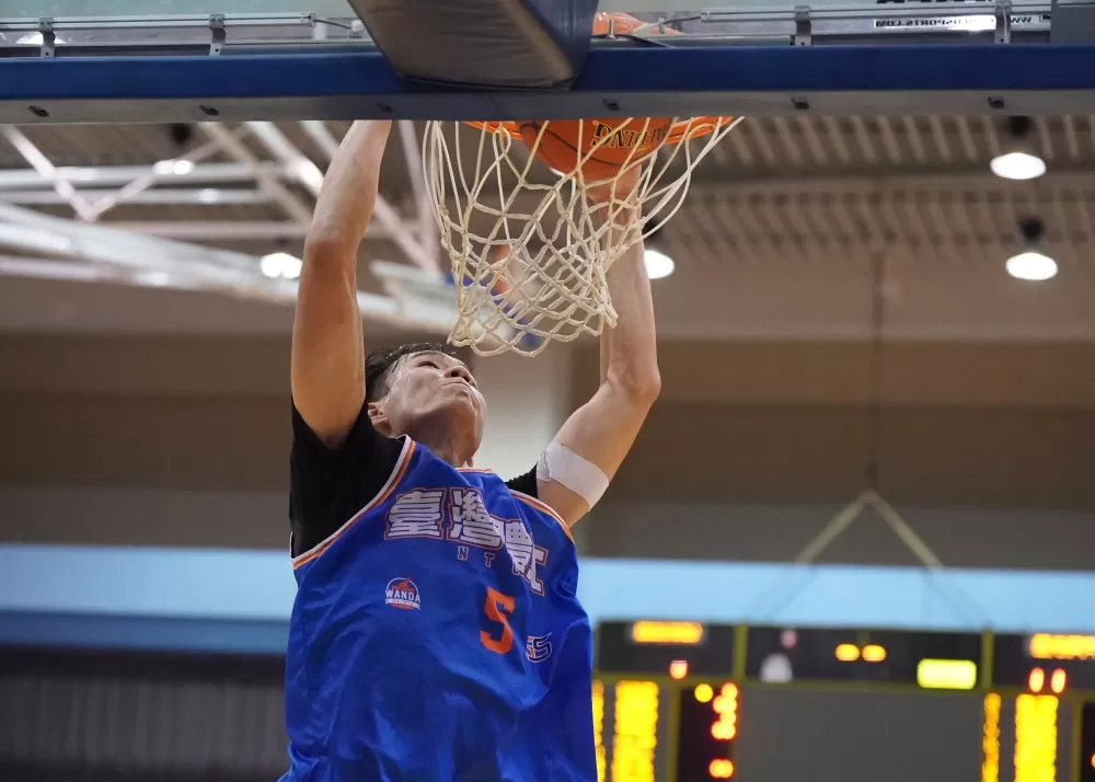 臺體郭俊言全隊最高15分。