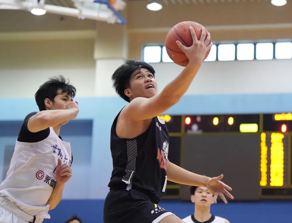 國體廖偉皓16分。大專體總提供。下同。