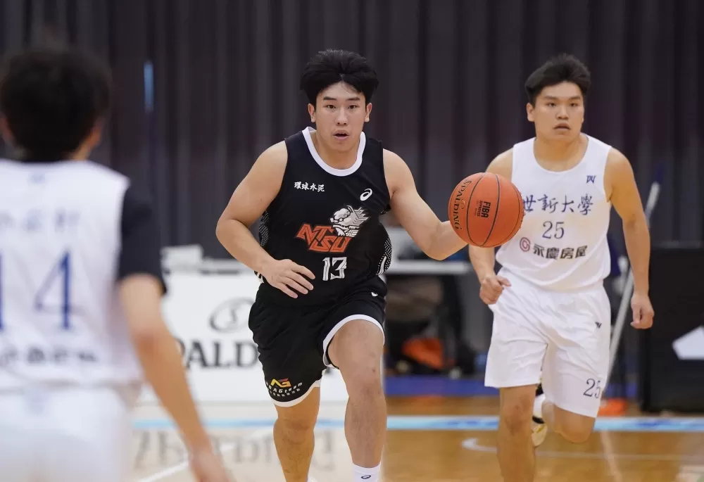 國體張祐瑋抓下13籃板、送出9助攻。