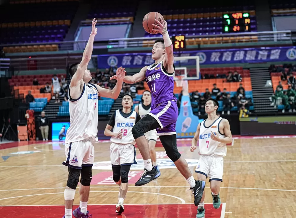 南湖前鋒周佑承19分3籃板9助攻4抄截。