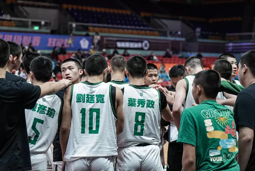 松山連五季晉八。