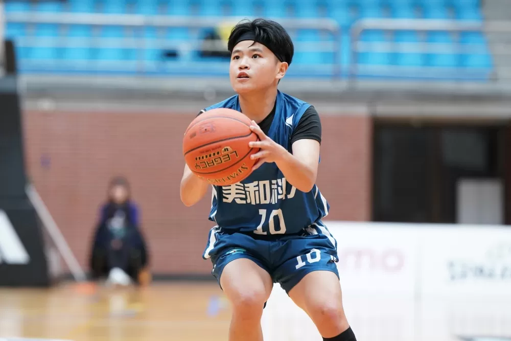 美和科大黃羽婷23分全隊最多,另有11籃板7助攻。大專體總提供。下同。