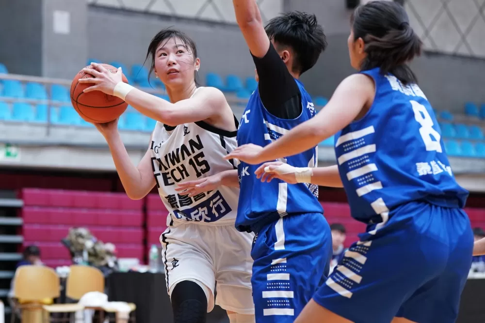 臺灣科大陳宇婕18分9籃板。
