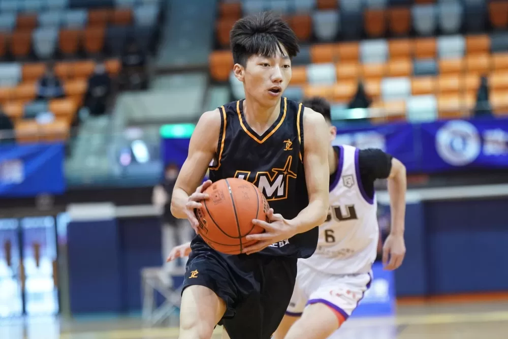 黎明學院曾文揚9分5助攻。