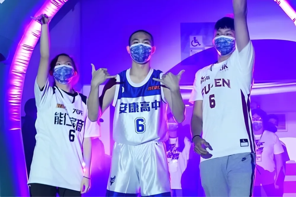 王家兄妹－門三傑。