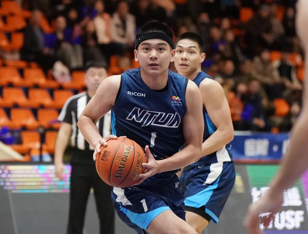 臺藝潘陳睿豐6分。