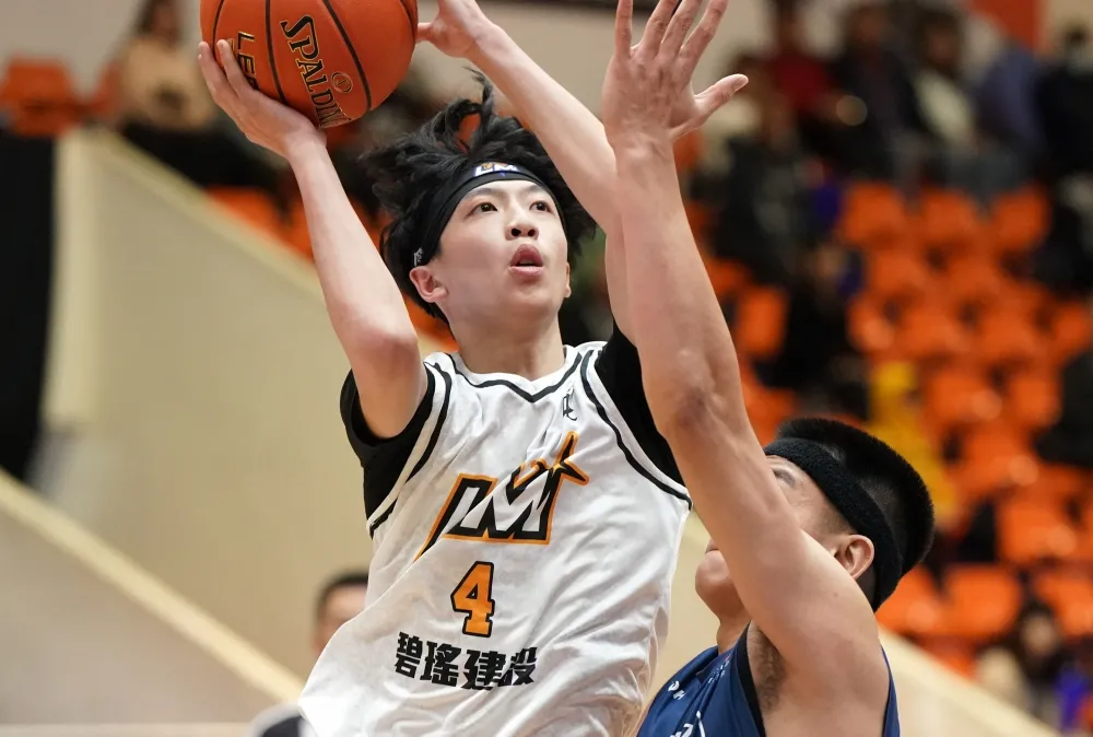 黎明王正睿9分。