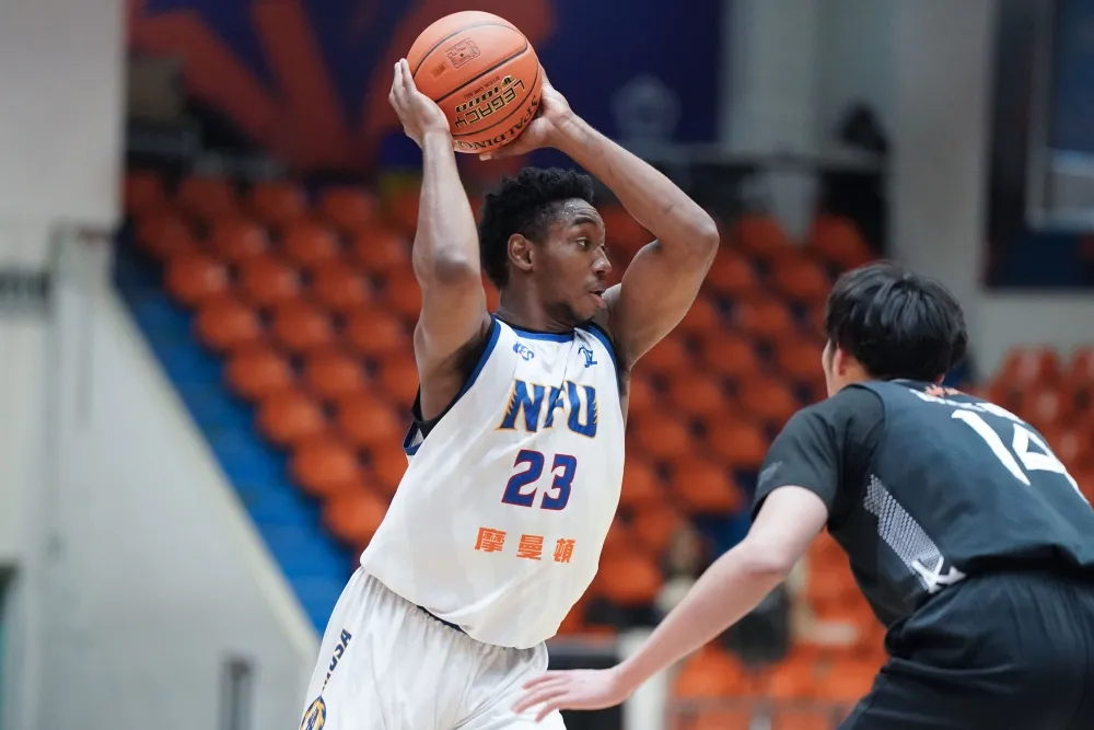 虎尾科大喬納森19分22籃板,以2屆40場出賽達成UBA生涯700籃板,刷新UBA公開一級700籃板最速紀錄。