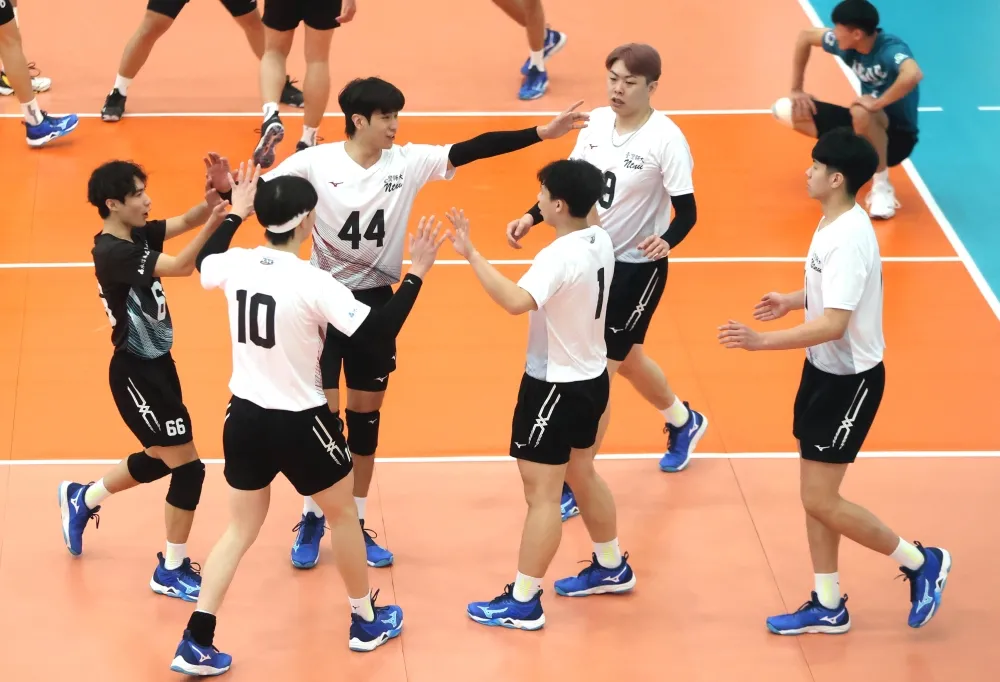 臺灣師大3:1扳倒上屆冠軍彰化師大。林嘉欣/攝影。