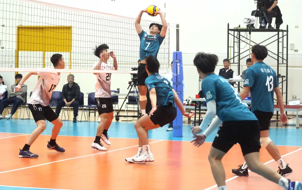 彰師「神舉」陳玠廷表現全方位。林嘉欣／攝影。