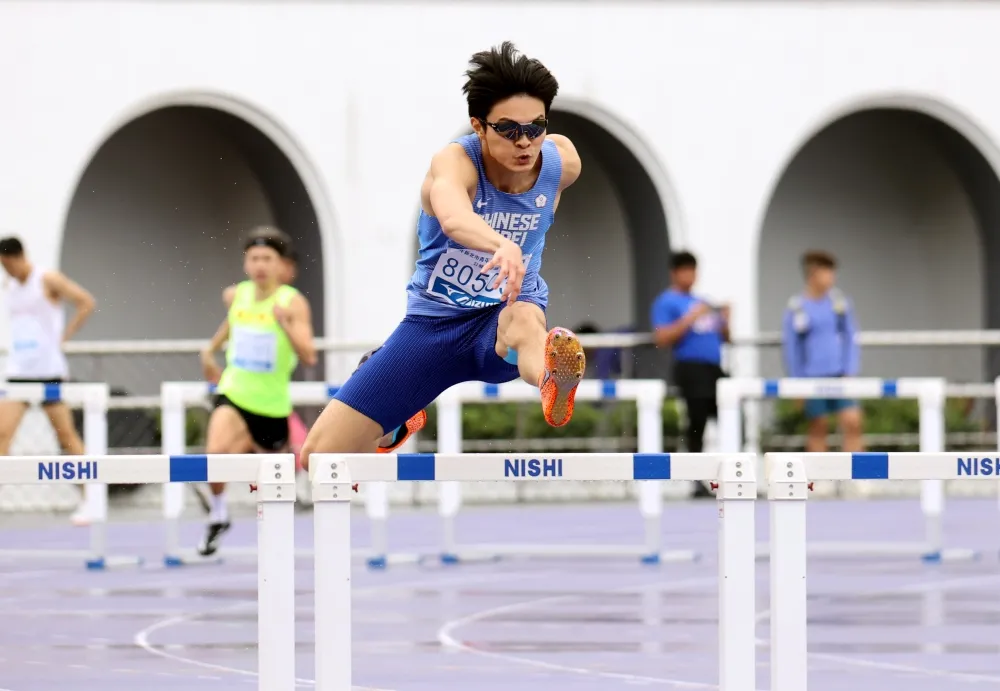 陳建榮飆49.83躍歷年第四傑。林嘉欣/攝影。