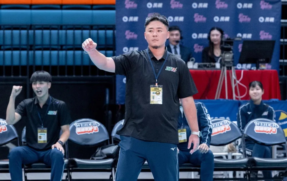 苑裡陳昭凱教練。