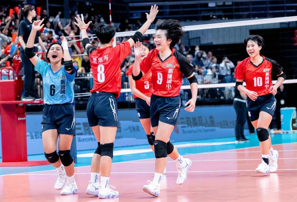 地主新園奪季軍。高中體總提供。下同。