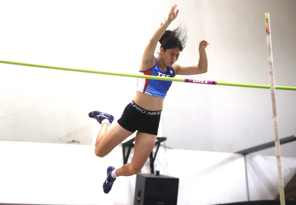 顏紫芯 3公尺90排第5。林嘉欣/攝影。