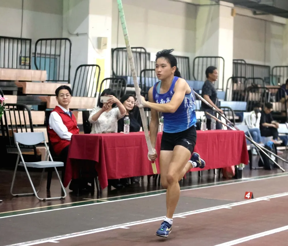 斗南高中國中部林語萱奪得國女組冠軍。林嘉欣/攝影。