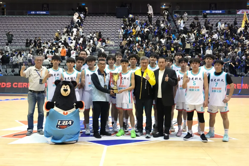 一般男生組亞軍僑光科大。
