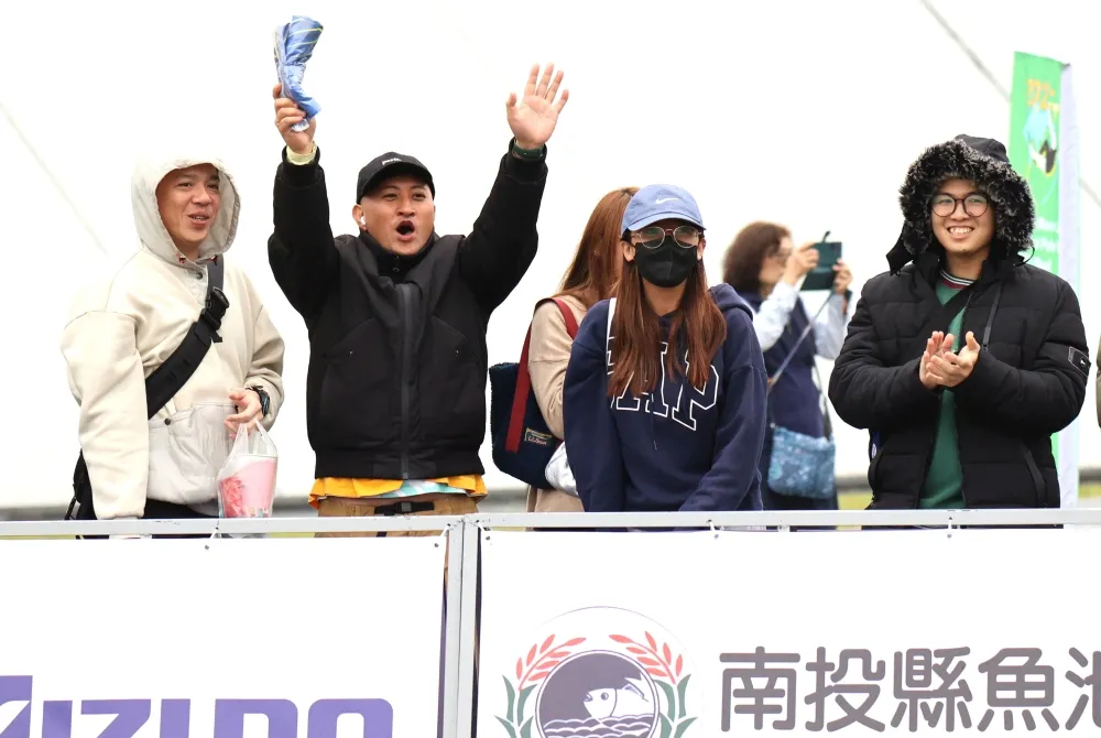 觀眾超嗨。林嘉欣/攝影。