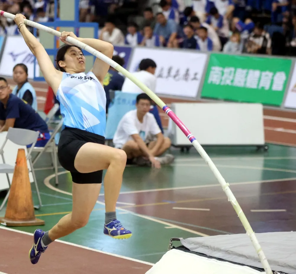 公開女子組冠軍陳姿岑。林嘉欣／攝影。